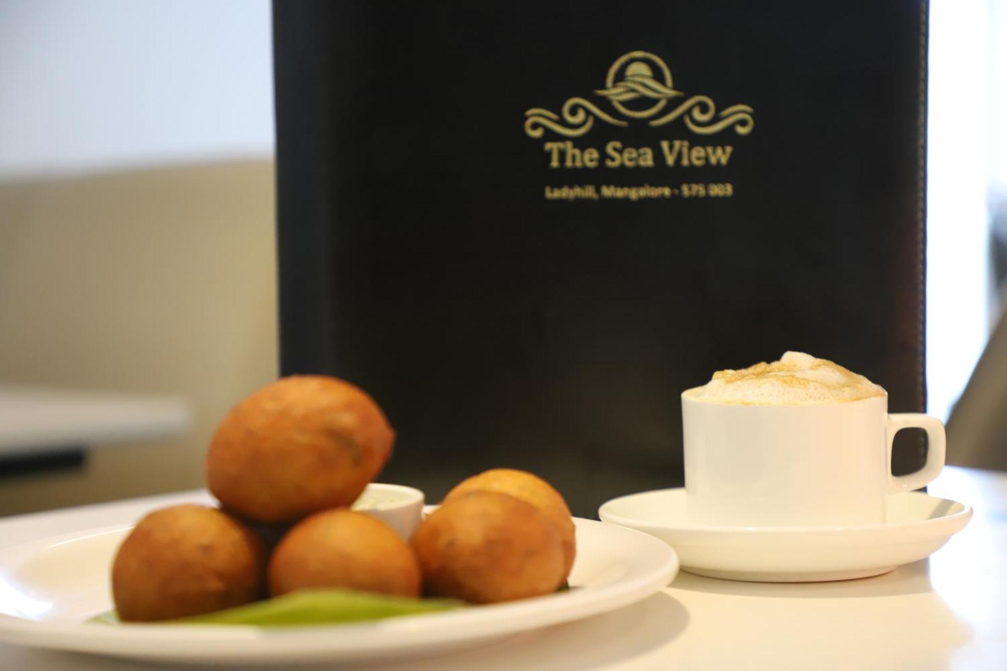 Hotel The Sea View, Mangalore Bagian luar foto