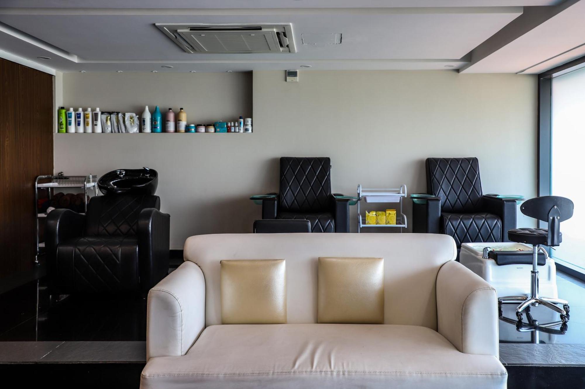 Hotel The Sea View, Mangalore Bagian luar foto