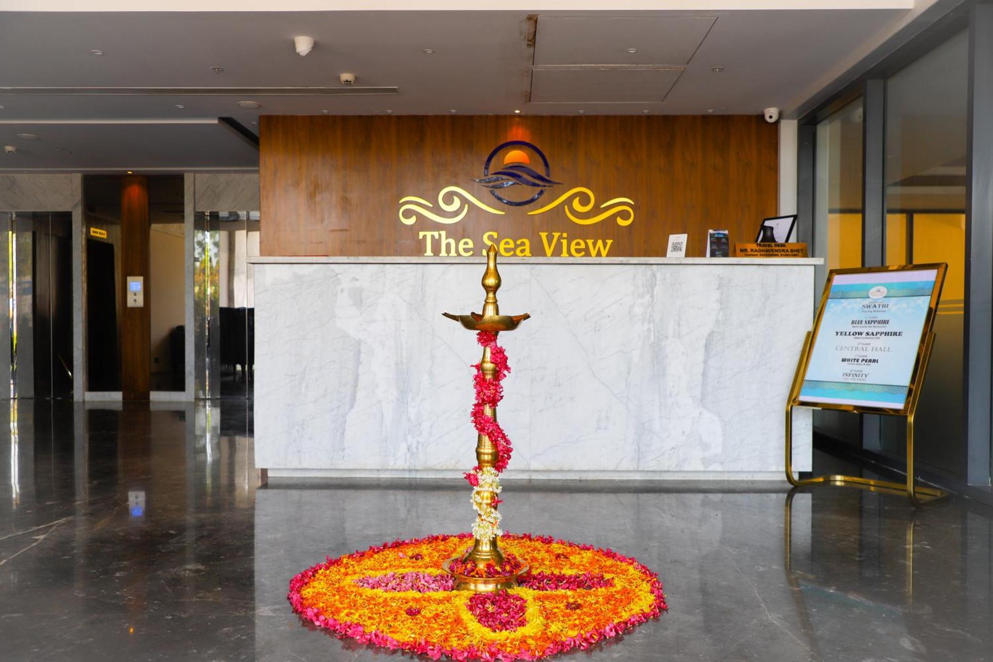 Hotel The Sea View, Mangalore Bagian luar foto