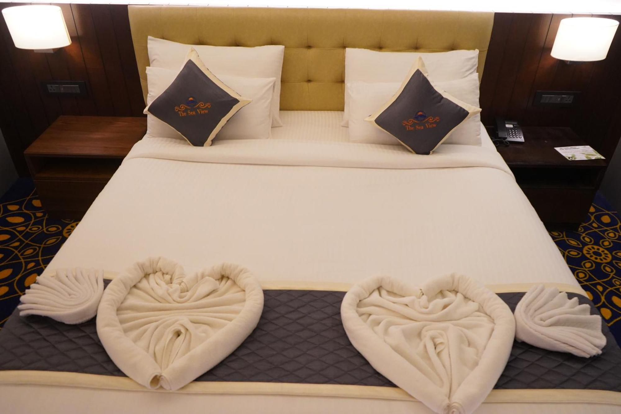 Hotel The Sea View, Mangalore Bagian luar foto