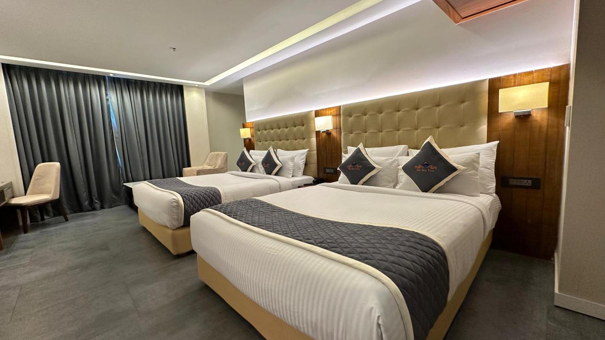 Hotel The Sea View, Mangalore Bagian luar foto